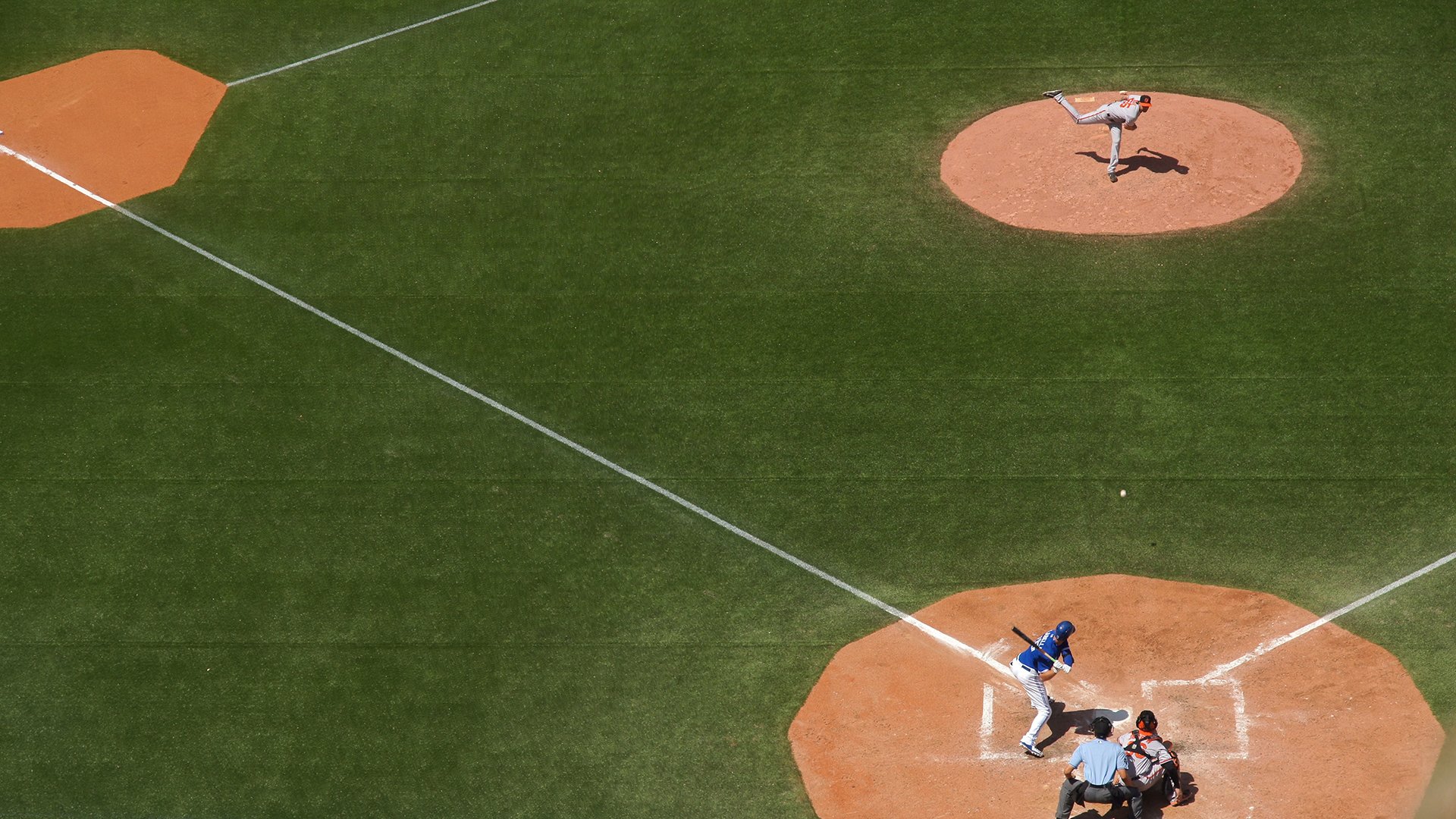 法国橄榄球的战术创新推动全球发展潮流，法国橄榄球和美国橄榄球一样吗